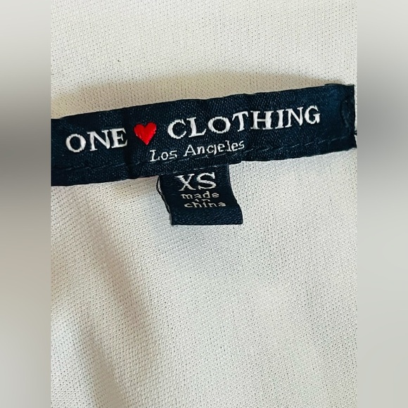 ONE ❤️ CLOTHING Short Romper, Blue & White Size XS LIKE NEW - Picture 8 of 16